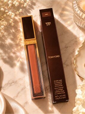 Tom Ford Shade and Illuminate Radiance Enhancer - Deep / Brown